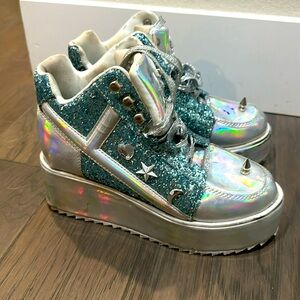 YRU qozmo low key cyber unicorn platform sneakers